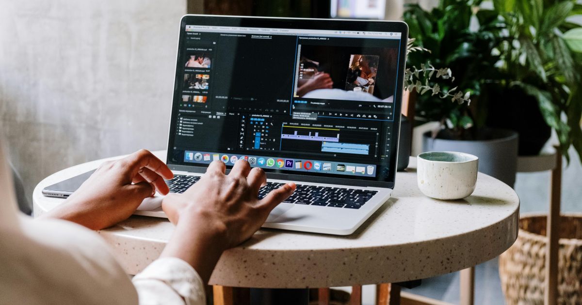 Adobe lança assistente de IA para ferramentas de edição de imagens