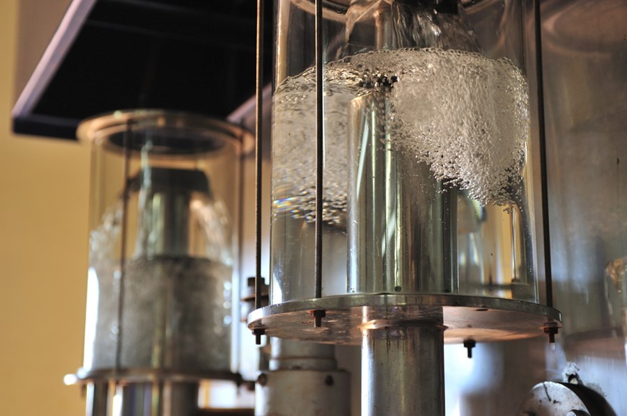 Após crise no Irã, Brasil avalia elevar mistura de biodiesel no diesel para 20%