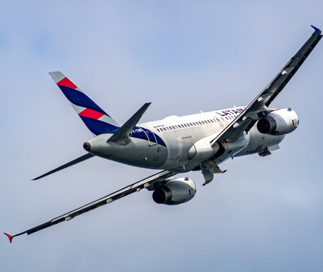 Após falha técnica, voo da Latam com destino a Nova York retorna a Guarulhos
