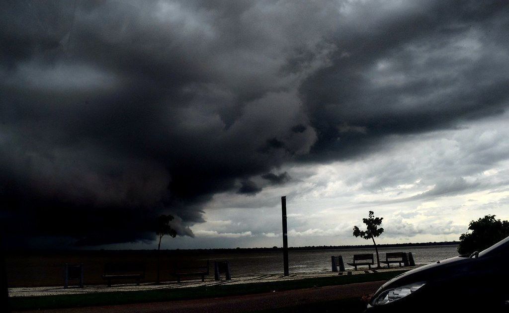 Belém decreta emergência após recorde de chuva dos últimos 10 anos