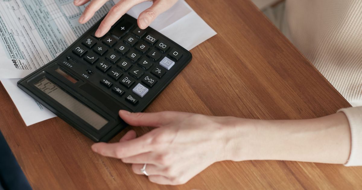 Datafolha: Com orçamento apertado, 45% dos brasileiros buscam renda extra