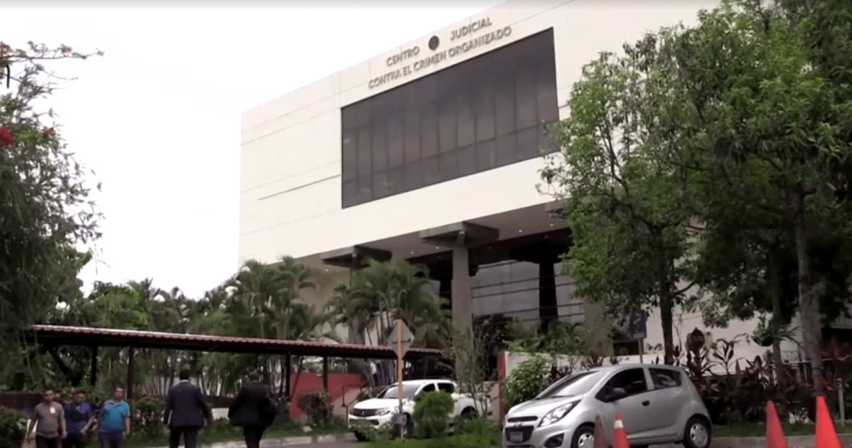 El Salvador julga mais de 400 supostos líderes de gangues por 47 mil crimes