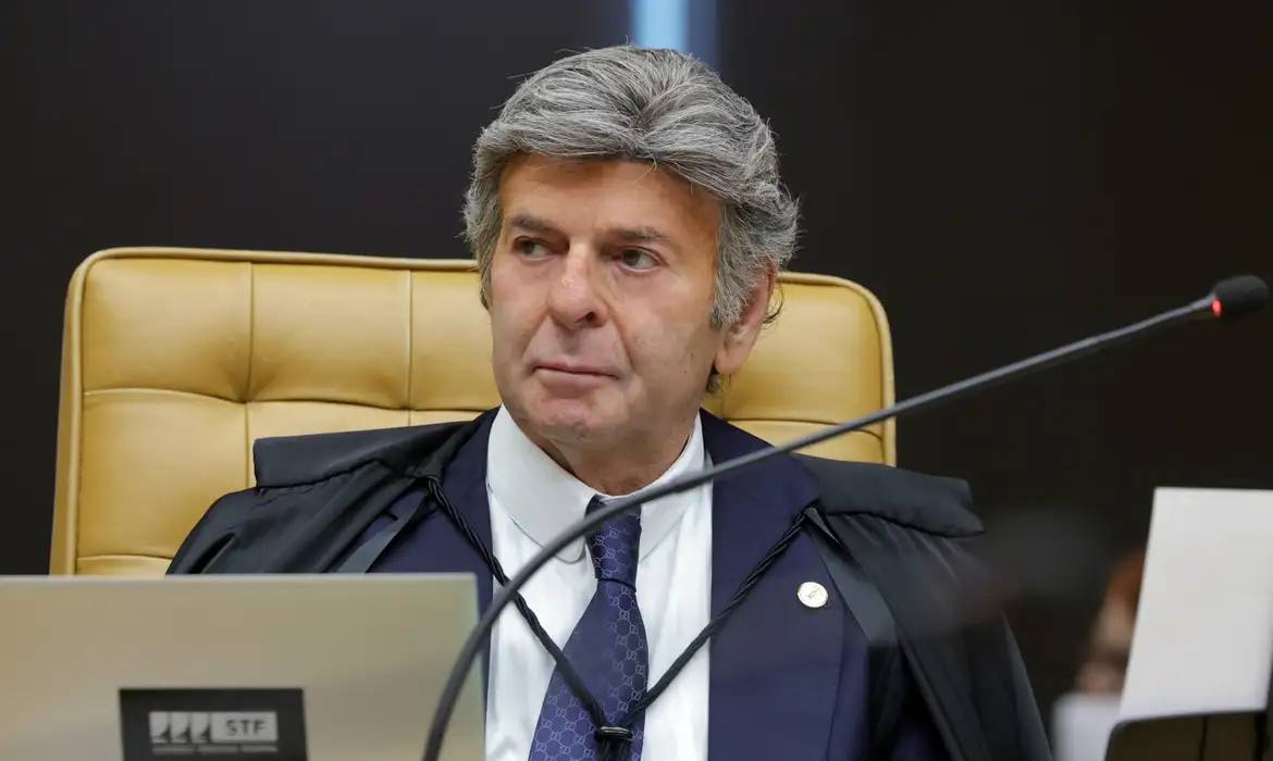 Fux vota para manter prisão de ex-presidente do BRB; Toffoli se declara suspeito