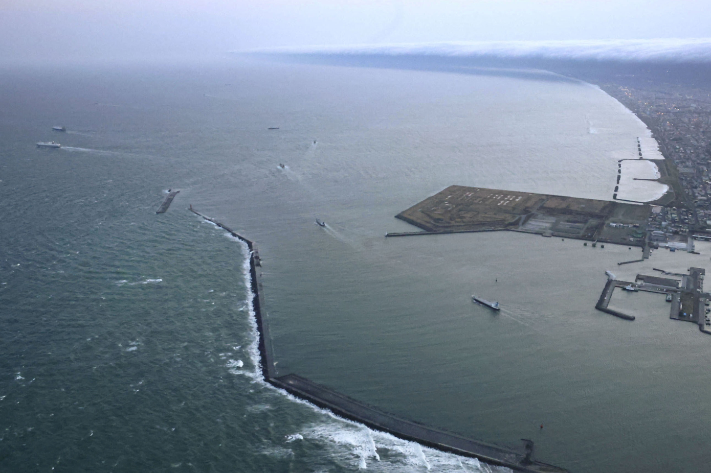 Grande terremoto atinge Japão e dispara alertas de tsunami