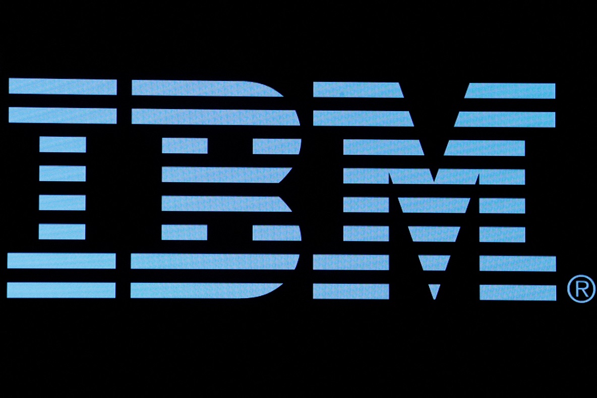 IBM lucra US$ 1,22 bi no 1º tri, alta anual de 15%, mas ações caem com guidance