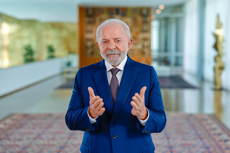 Lula envia projeto de fim da escala 6×1 ao Congresso