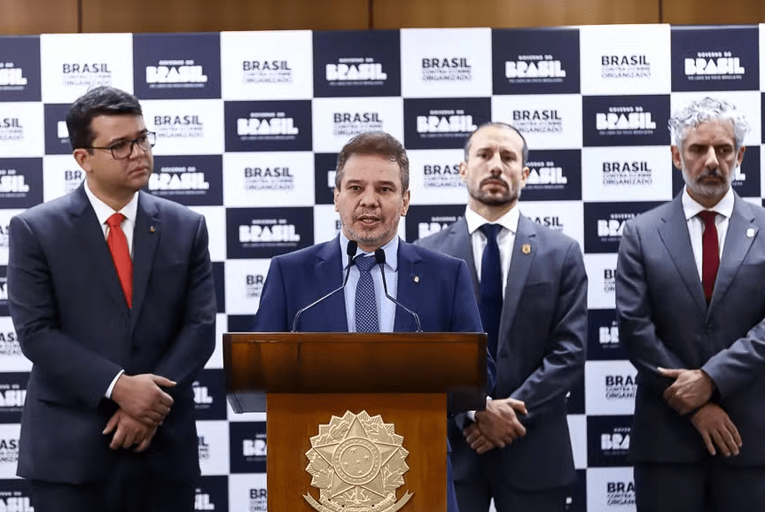 Planalto escala ministro para exaltar operação sobre o Master, mas enfrenta dilema