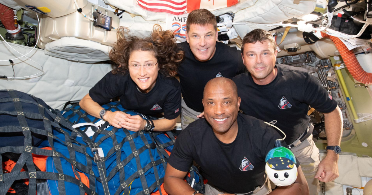 Relógio com tecnologia da USP é usado por astronautas da Artemis II