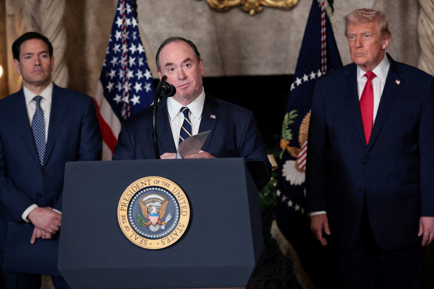 Secretário da Marinha dos EUA é demitido após atritos com chefe do Pentágono, diz WSJ