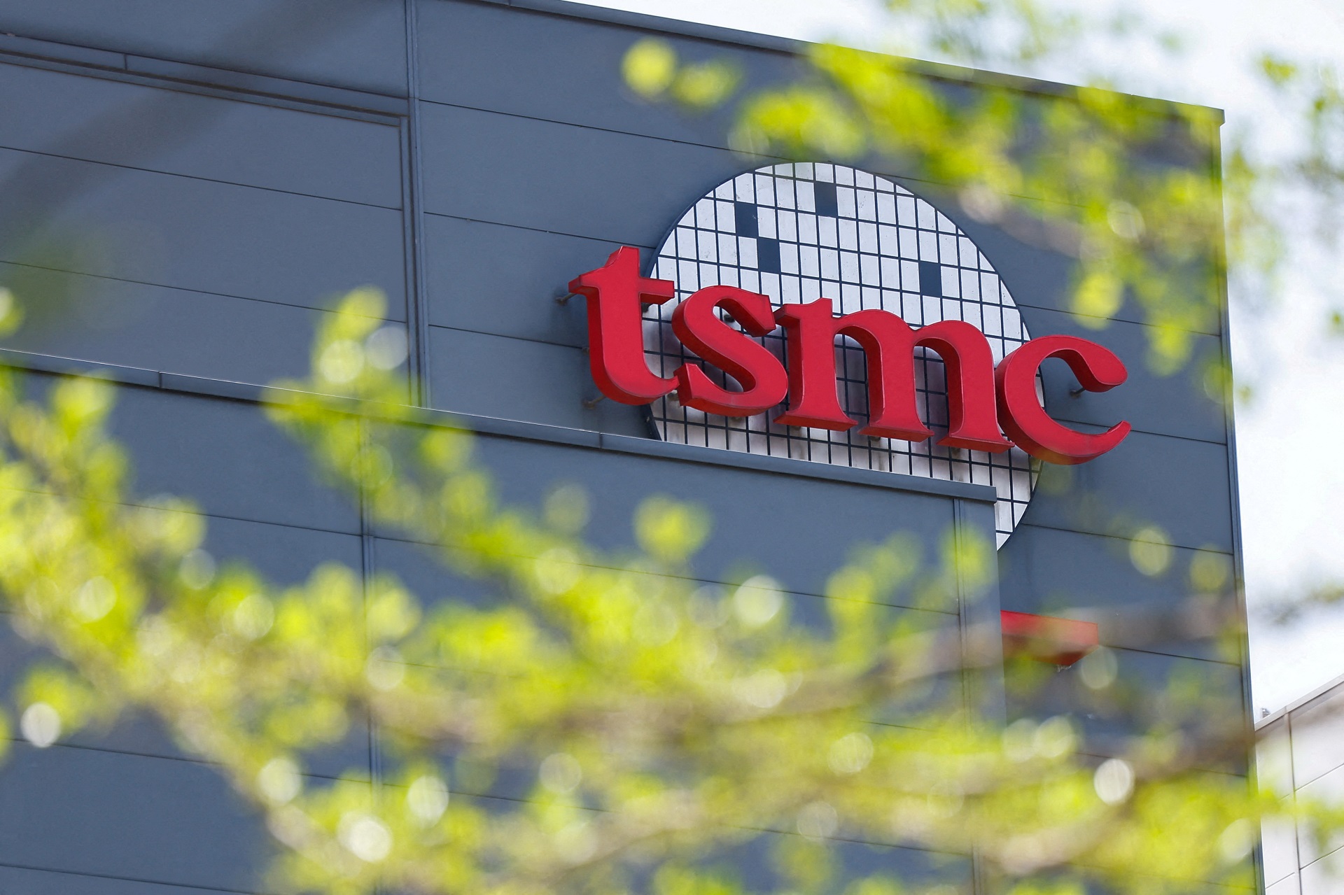 TSMC eleva projeções após lucro disparar apesar das tensões no Oriente Médio