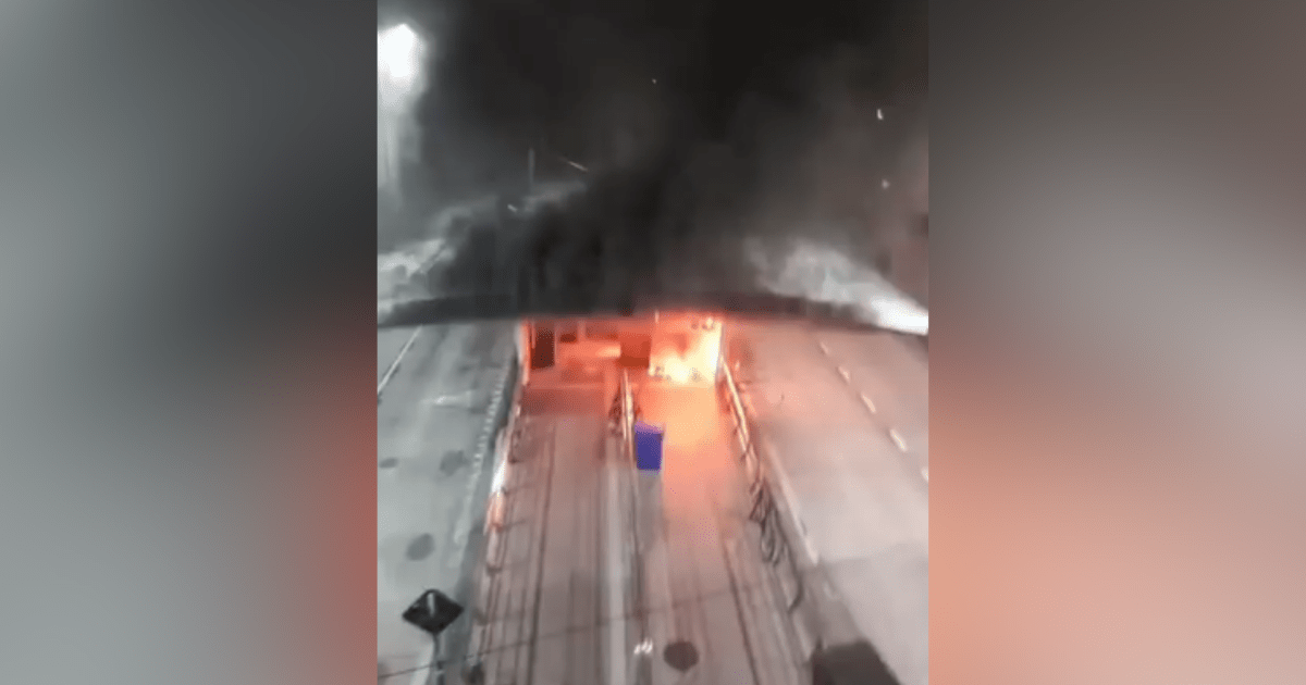 Vídeo: Incêndio atinge estação do BRT na zona Oeste do Rio de Janeiro