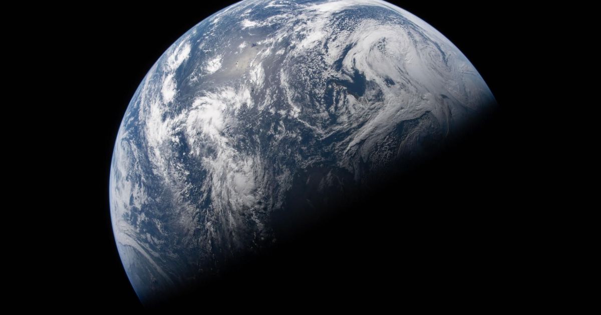 Artemis II: Nasa divulga imagens inéditas da Terra; veja