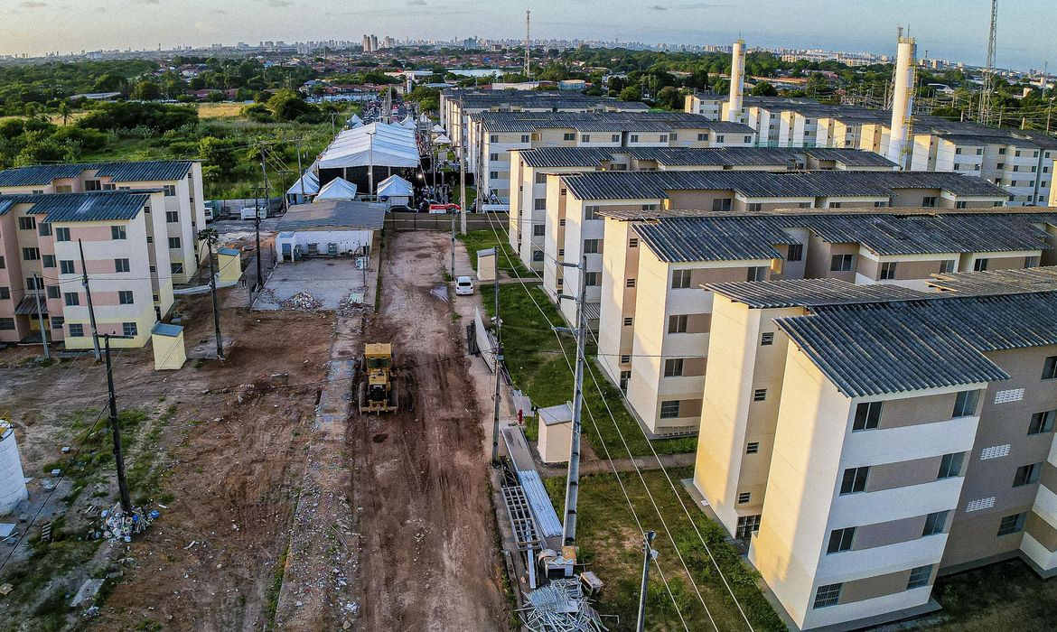 Desenrola 2.0 e FGTS para dívidas frustram os planos do setor imobiliário para 2026
