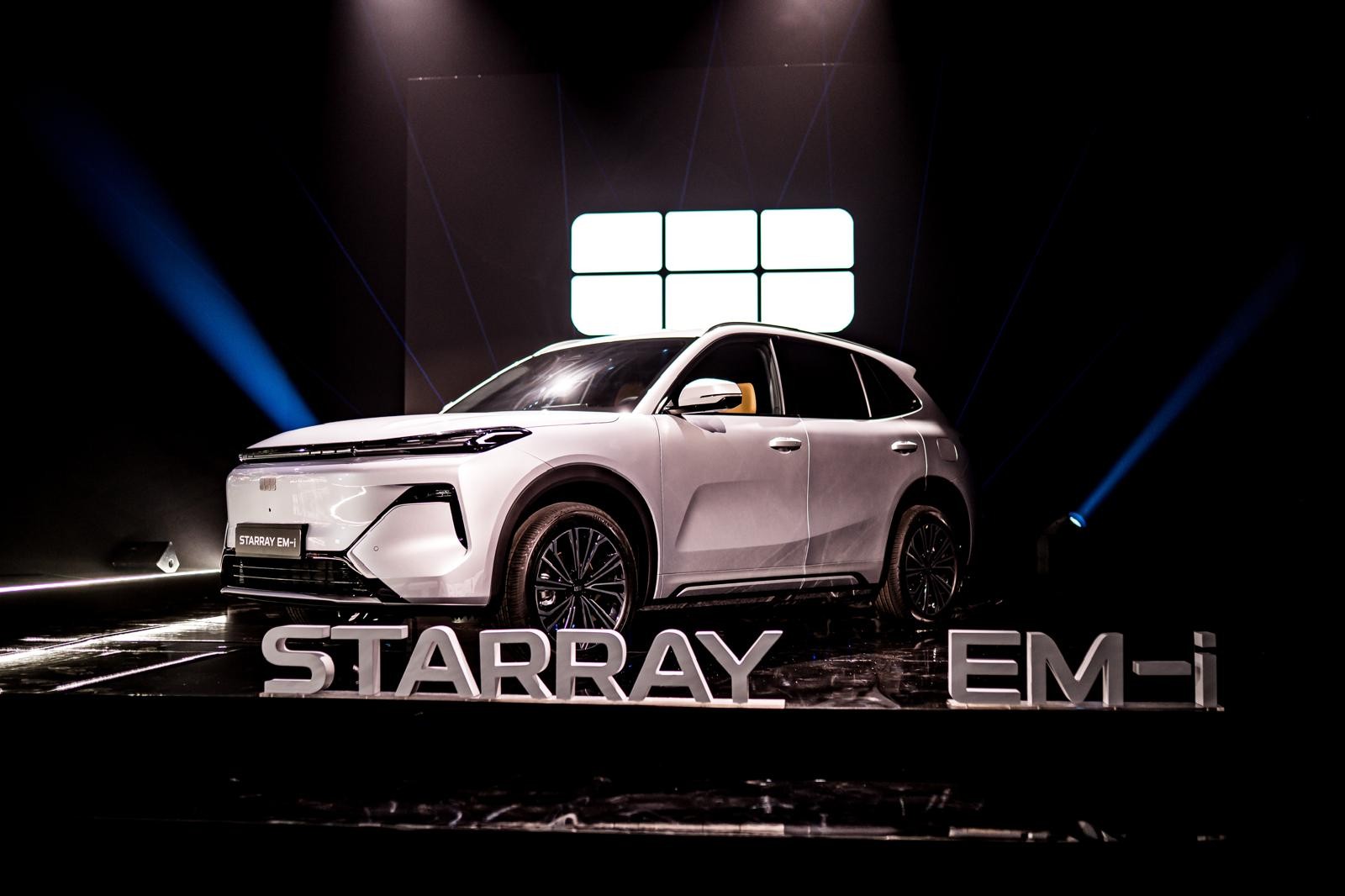 Geely lança novo sistema híbrido que faz 45 km/l; objetivo é desafiar domínio de Toyota e Honda