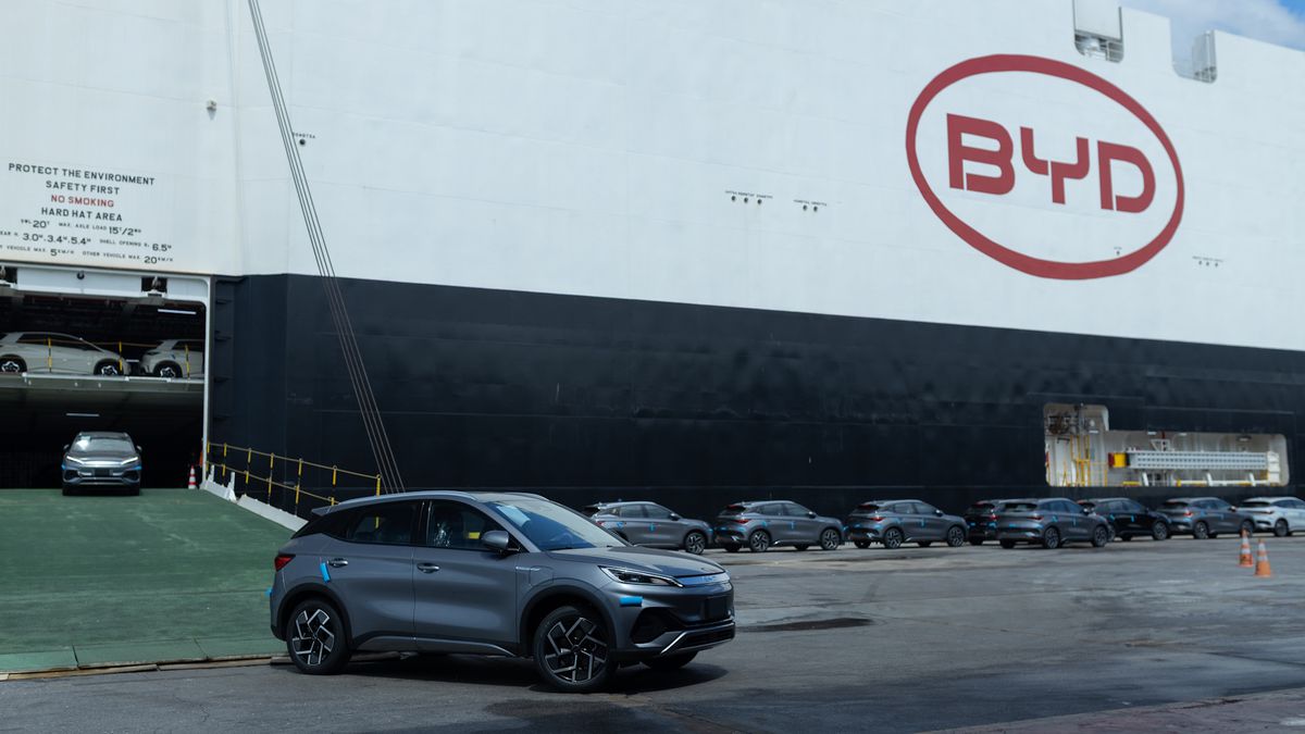 Marcas chinesas preparam "invasão" para driblar imposto sobre carros elétricos