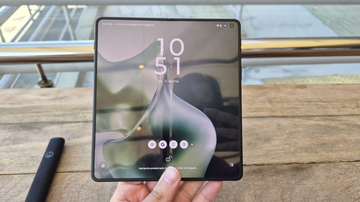 Motorola lança nova geração de dobráveis no Brasil, incluindo seu primeiro Fold