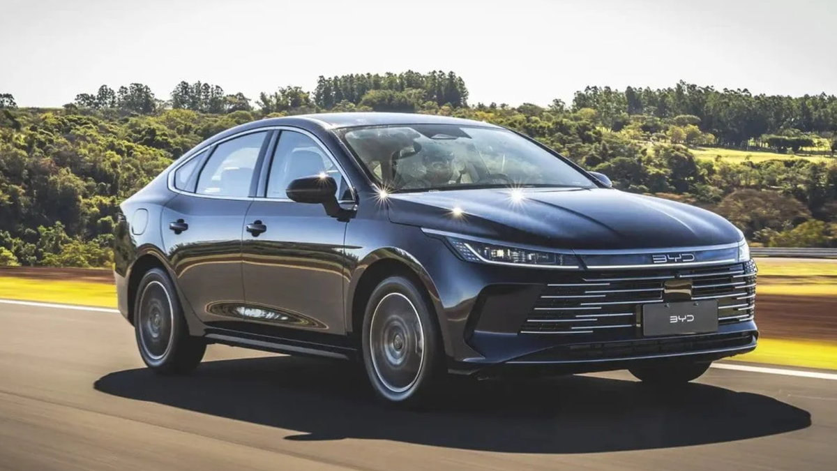 Novo "rei": BYD King deixa Corolla para trás pela 1ª vez no varejo