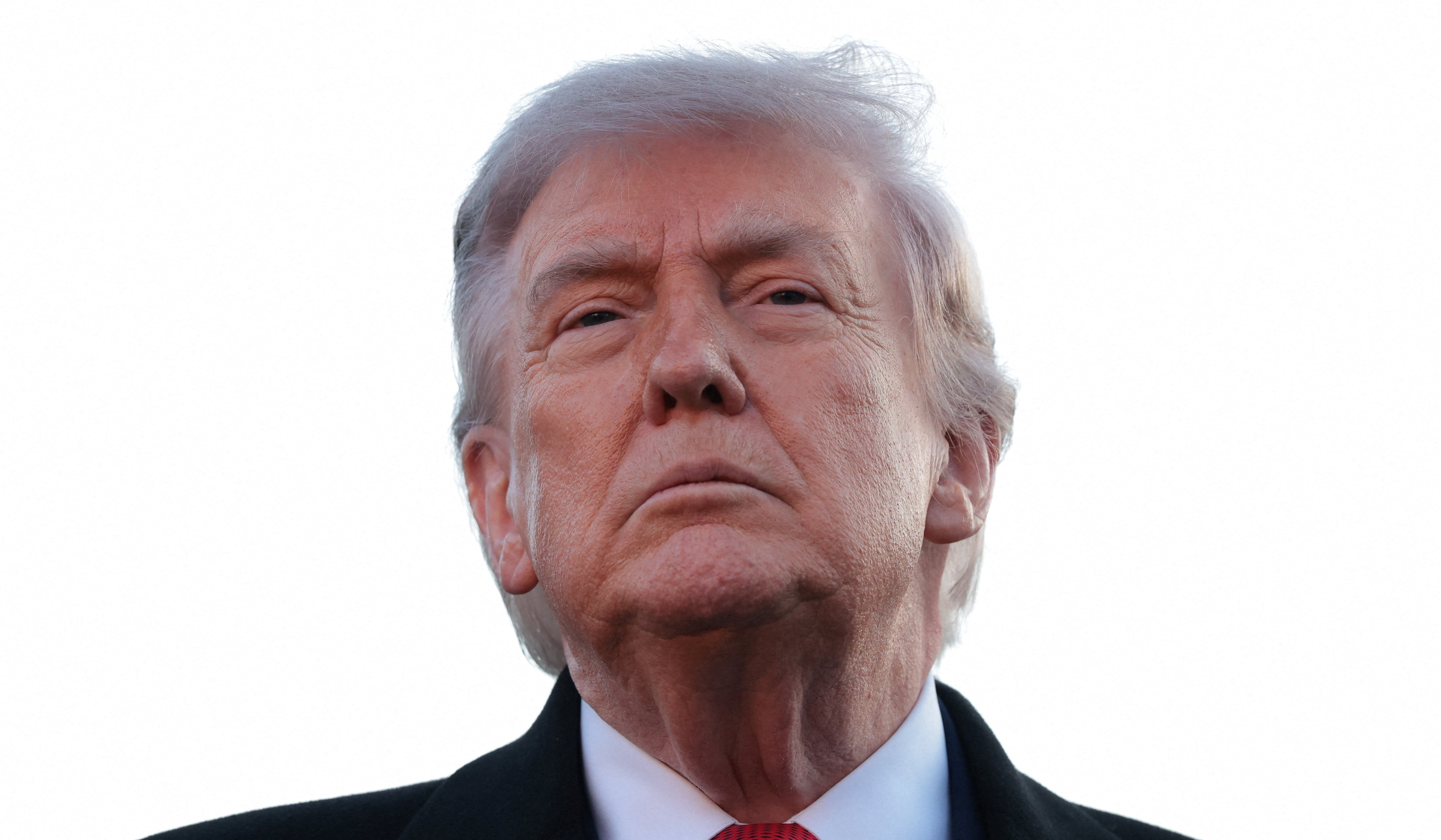 Pesquisa mostra que 25% dos americanos acreditam que ataque a Trump foi encenado
