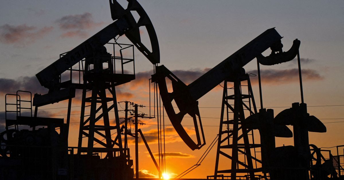 Petróleo fecha em queda com expectativa pela viagem de Trump à China