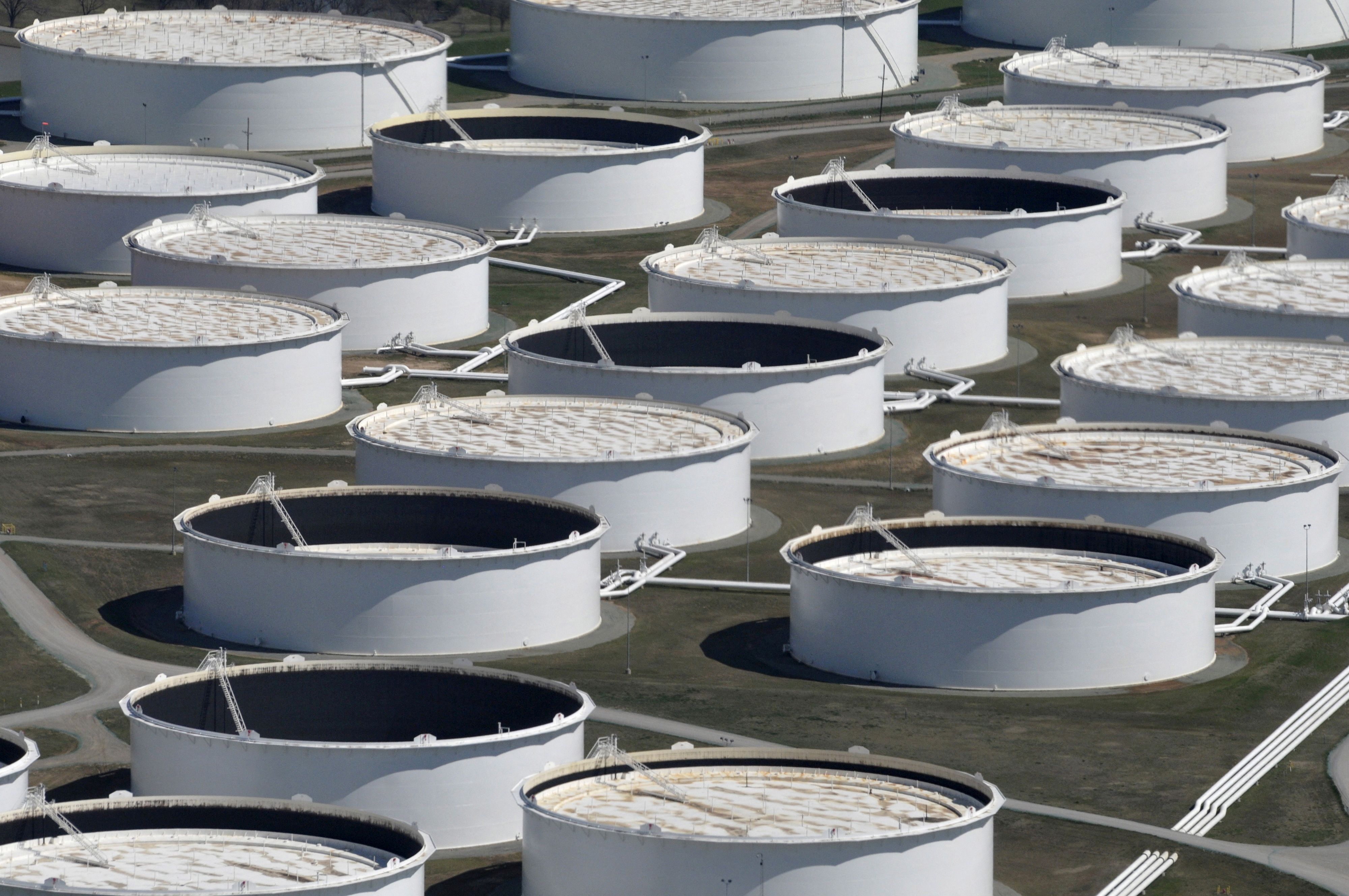 Pressão do petróleo em bens industriais reduz influência desinflacionária sobre IPCA