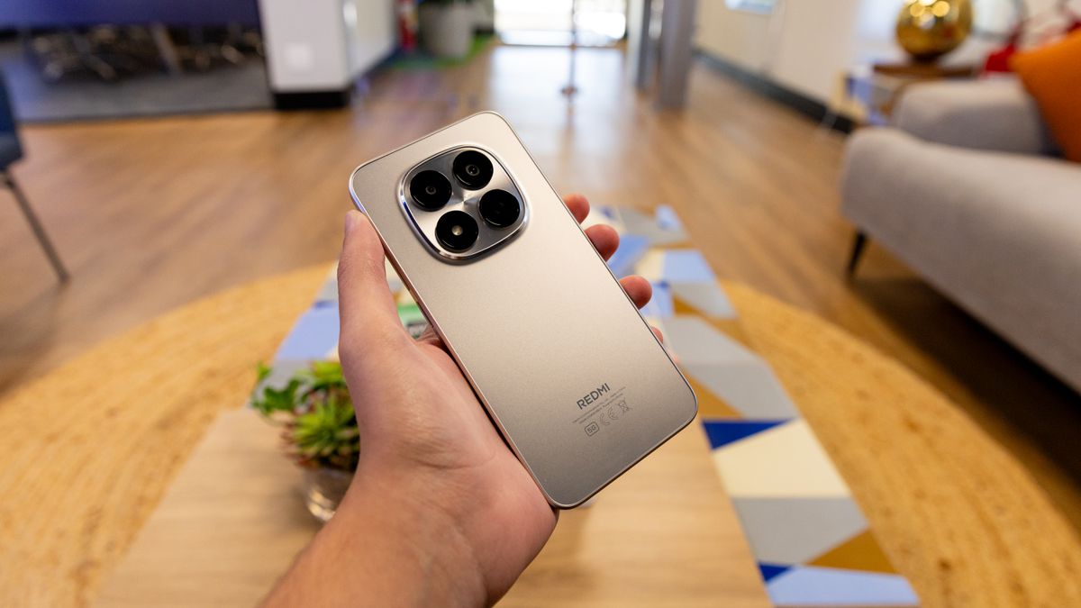 Taxa das blusinhas acabou: dá para importar celular ou fone chinês sem imposto?