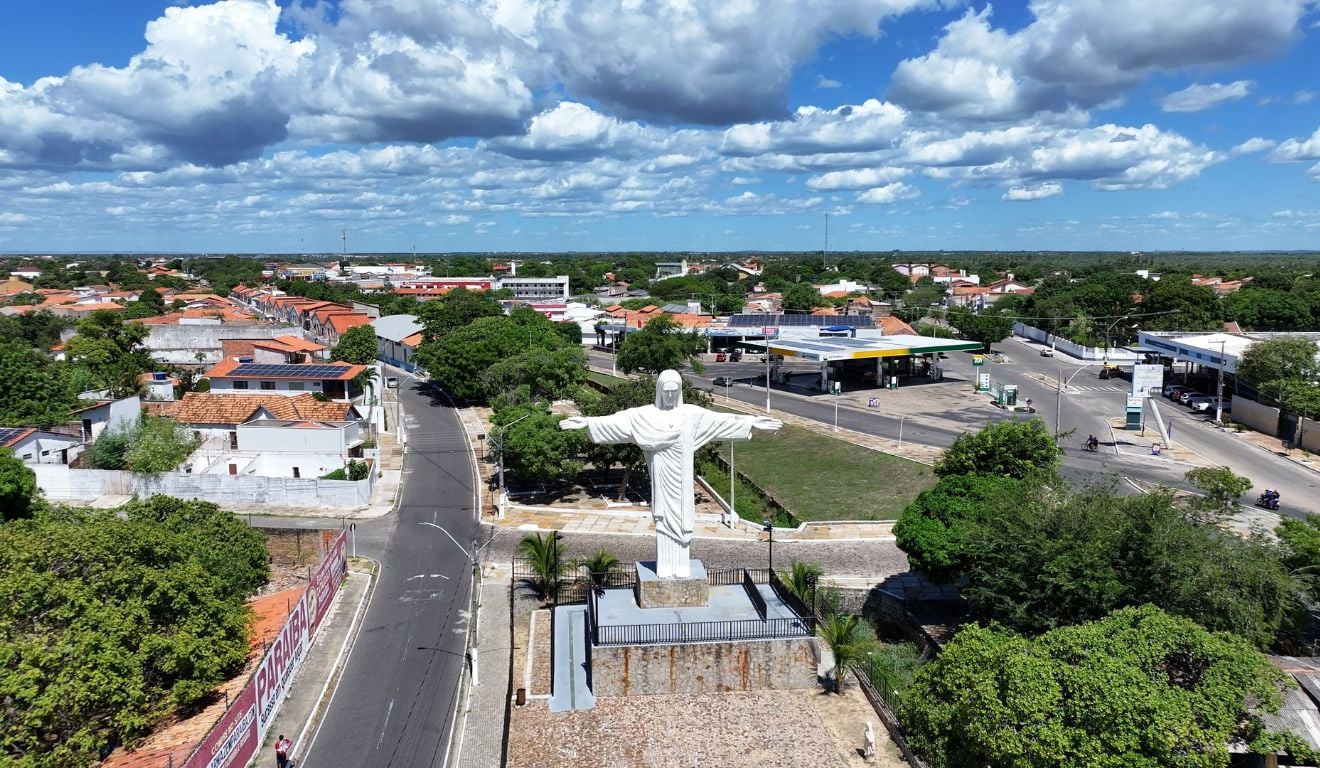 Alberto Leite inaugura centro de IA e cibersegurança no Piauí