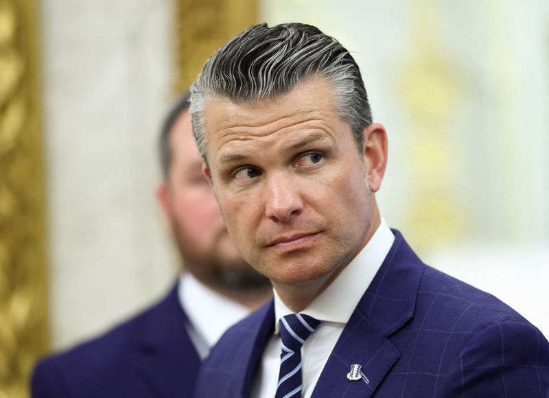 Análise: Pentágono de Hegseth vive clima de desconfiança e demissões
