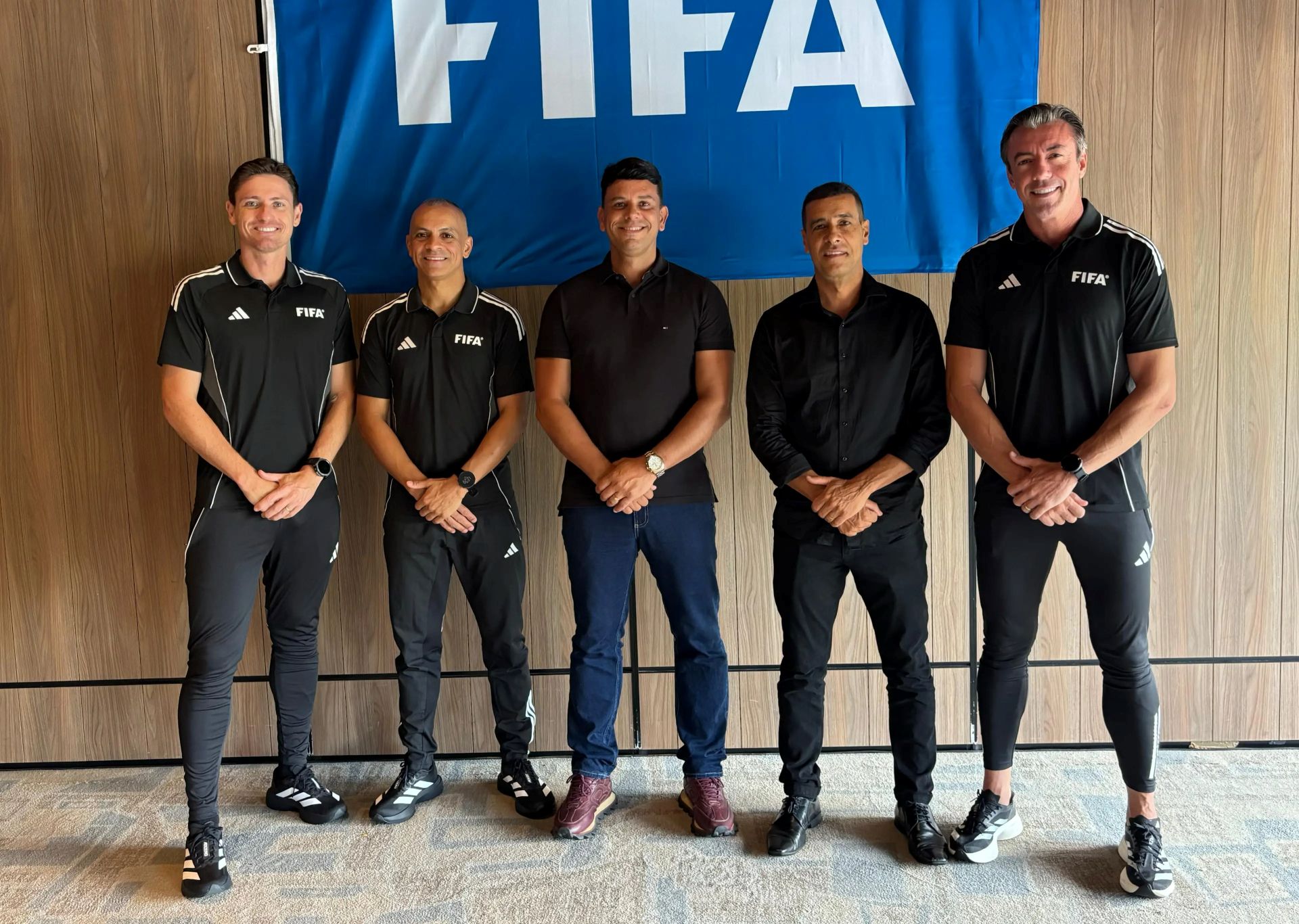 Árbitros da Copa do Mundo irão embolsar mais de R$ 500 mil para apitar jogos