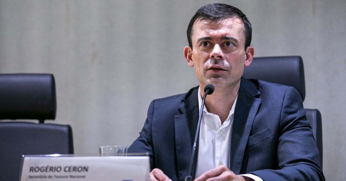 Ceron: Subsídios serão encerrados se petróleo estabilizar perto de US$ 80