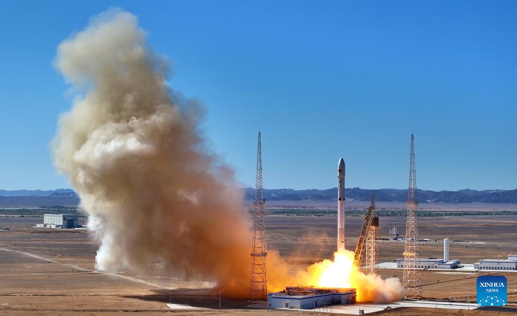 China lança foguete reutilizável Longa Marcha-12B pela primeira vez; veja