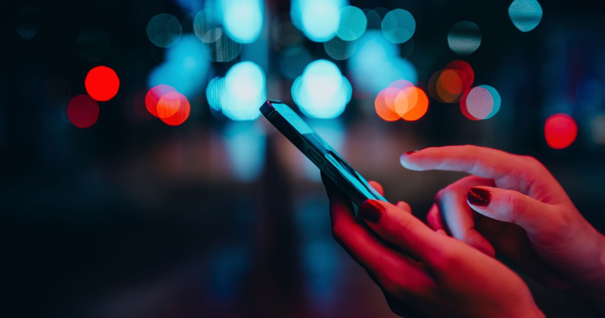 Deezer lança detector de músicas com IA gratuito para outras plataformas