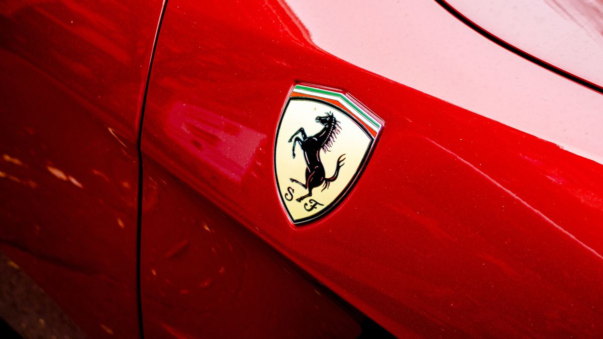 Ferrari SF90 Stradale: entenda história do supercarro que virou alvo na justiça