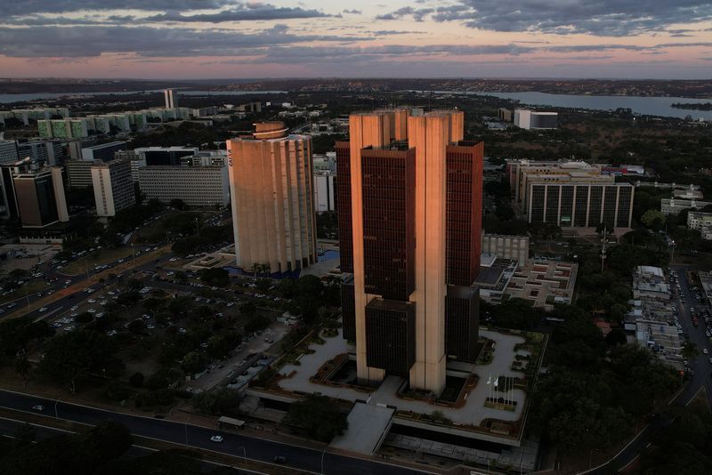 Focus: Mercado eleva para 5,30% projeção para inflação em 2026