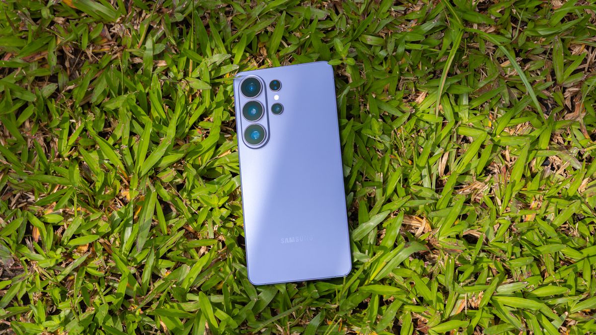 Galaxy S27 Ultra: rumores apontam bateria de 6.000 mAh e resfriamento líquido