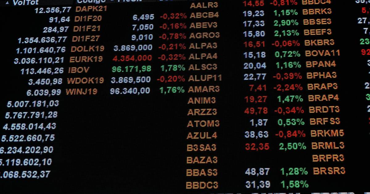 Ibovespa avança com acordo EUA-Irã e inflação no radar; dólar cai