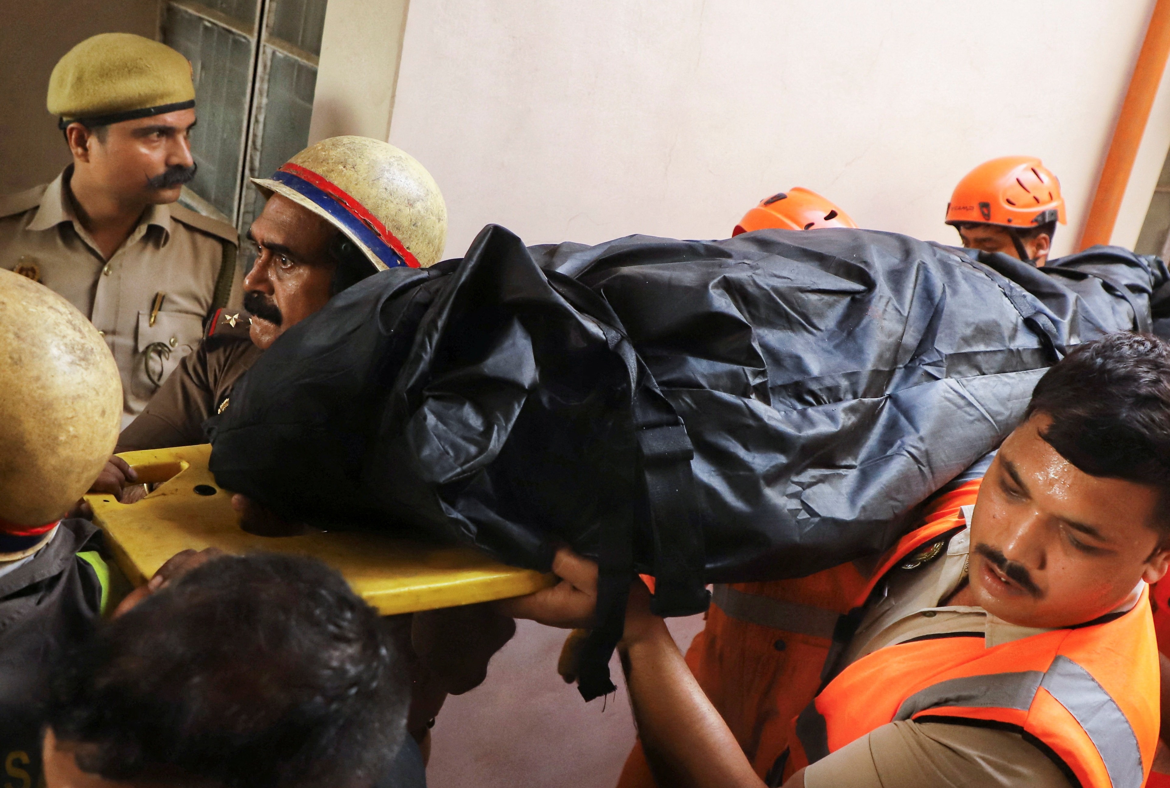 Incêndio em centro de treinamento em Lucknow, na Índia, mata pelo menos 15 pessoas