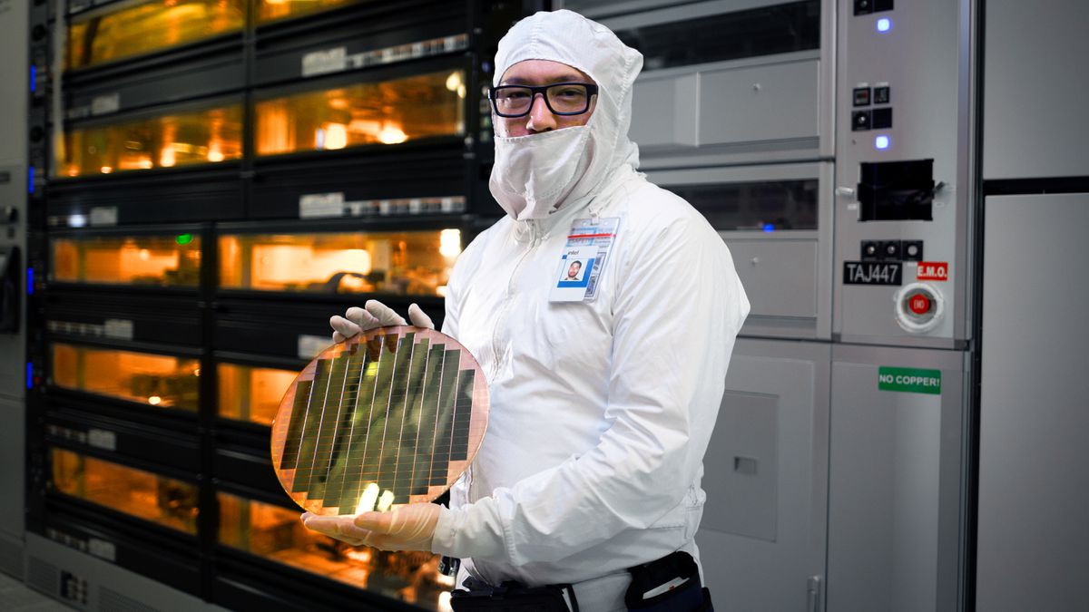 Intel promete chips 9% mais rápidos com litografia 18A-P que já está em produção