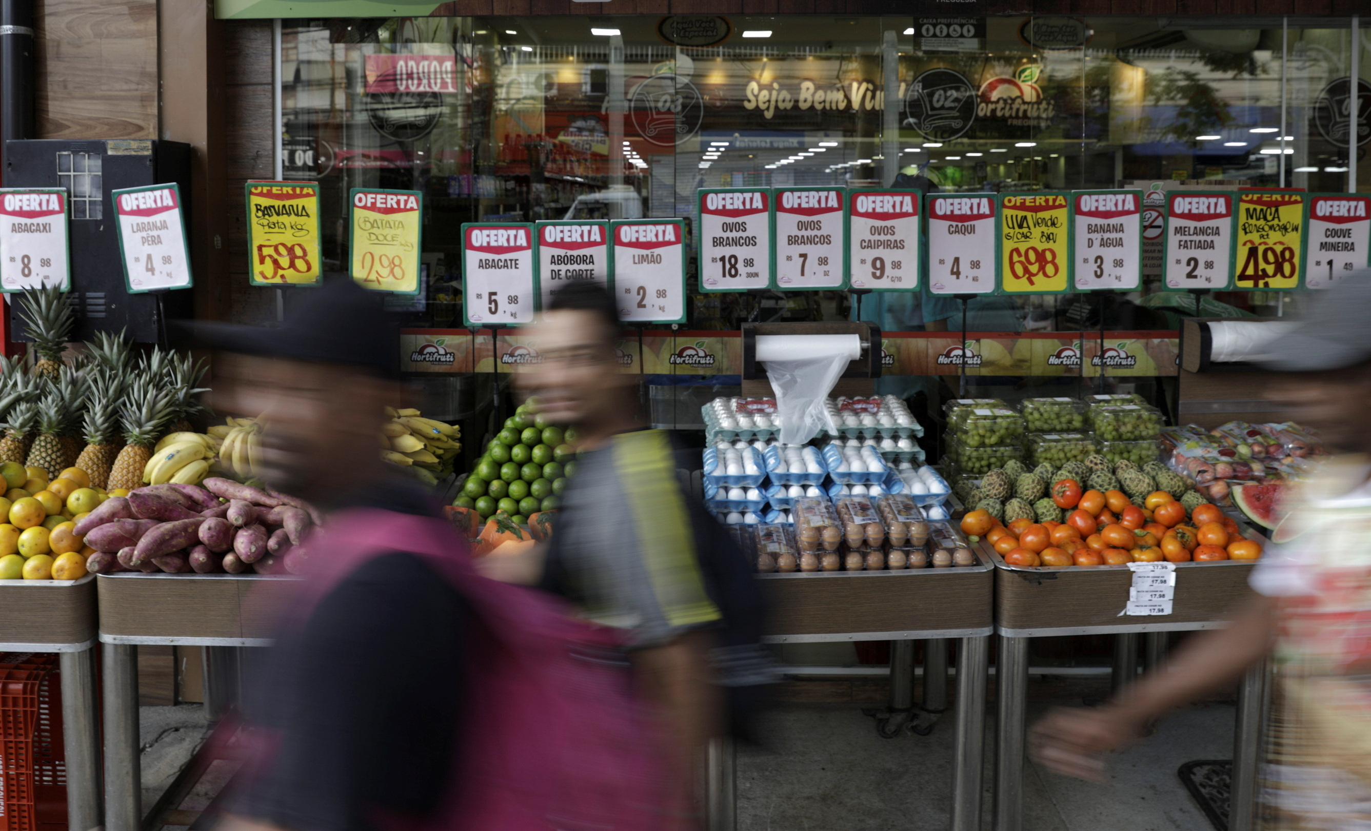 IPCA-15 sobe 0,41% em junho, um pouco abaixo do esperado pelo mercado