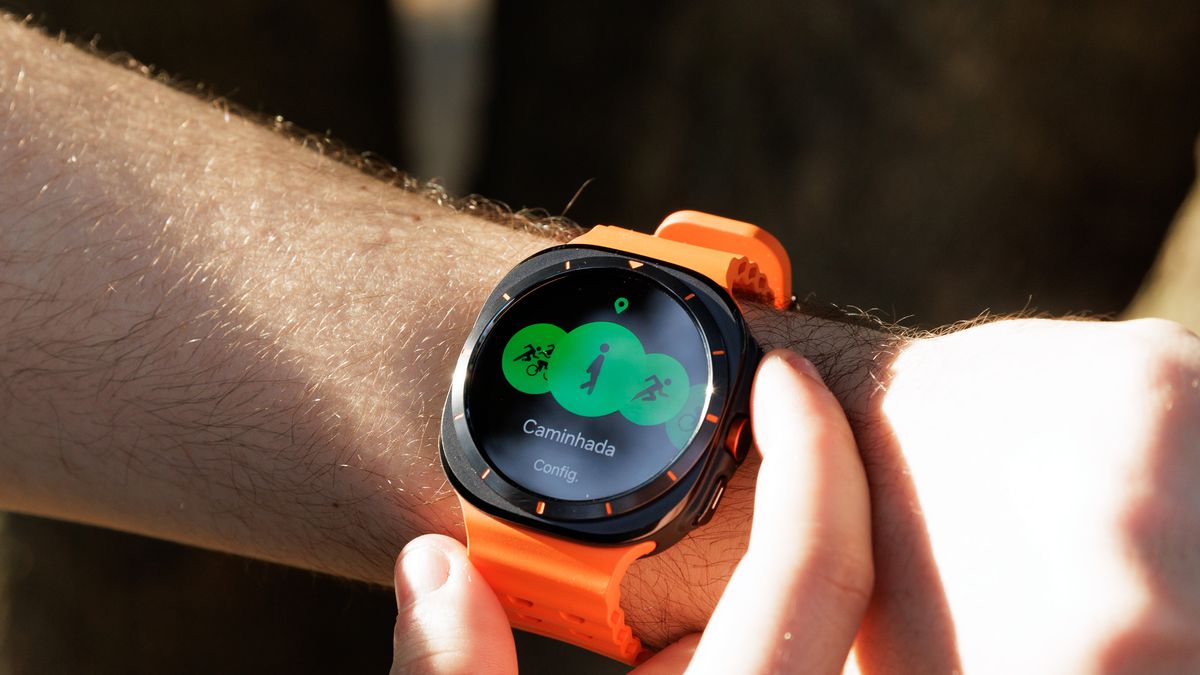 Novo smartwatch super top de linha da Samsung terá bateria gigante, diz leaker