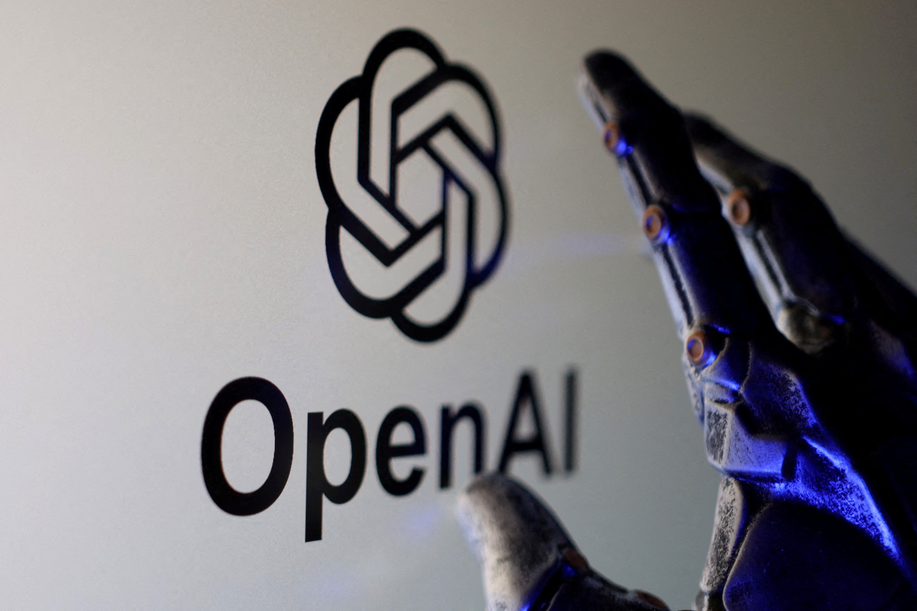 OpenAI protocola pedido confidencial de IPO com corrida de rivais a mercado de ações