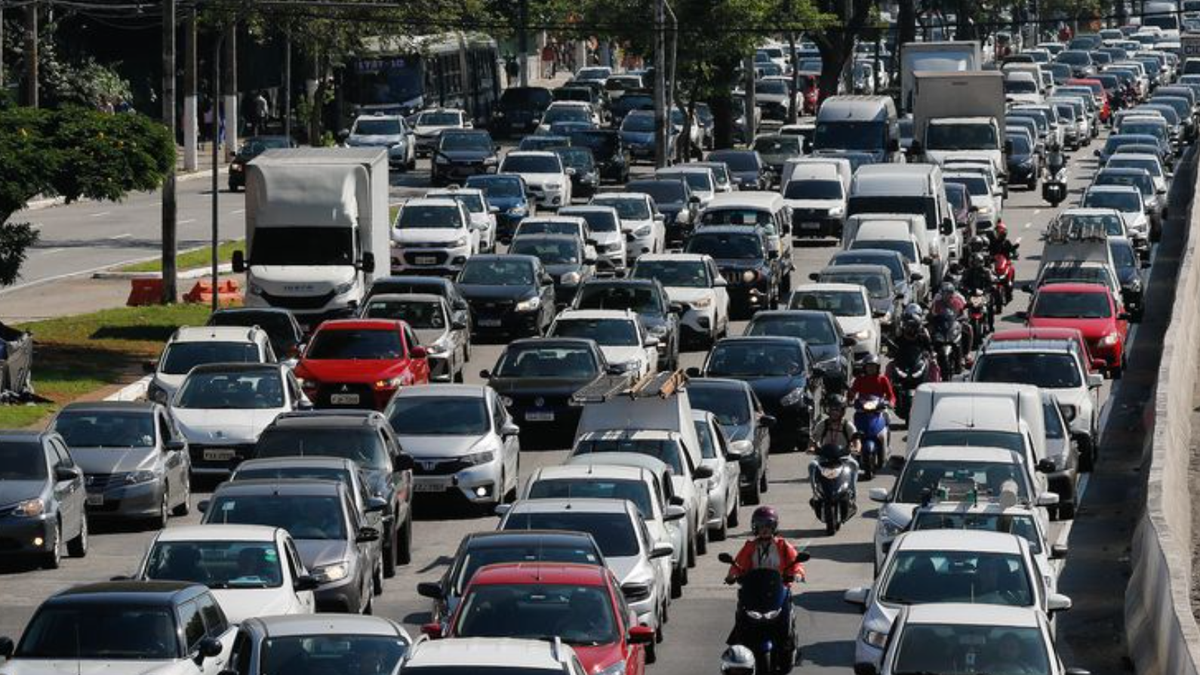 Pesquisa mostra qual é o maior medo do motorista brasileiro no trânsito