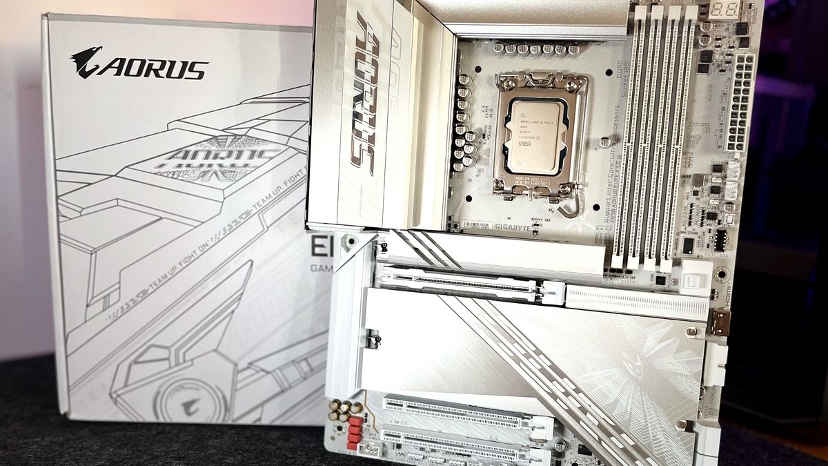 Sem conseguir vender, fabricantes de placas-mãe fazem liquidação com até 57% OFF