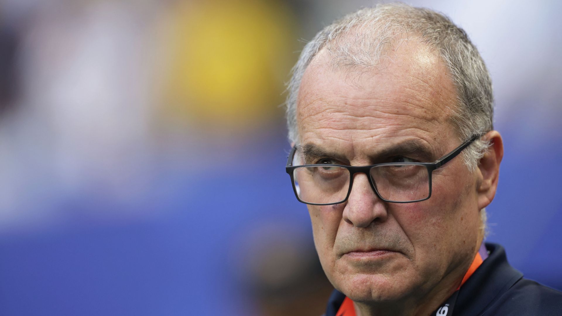 Sob pressão, Bielsa define futuro na Copa com uma rebelião em mãos, diz rádio
