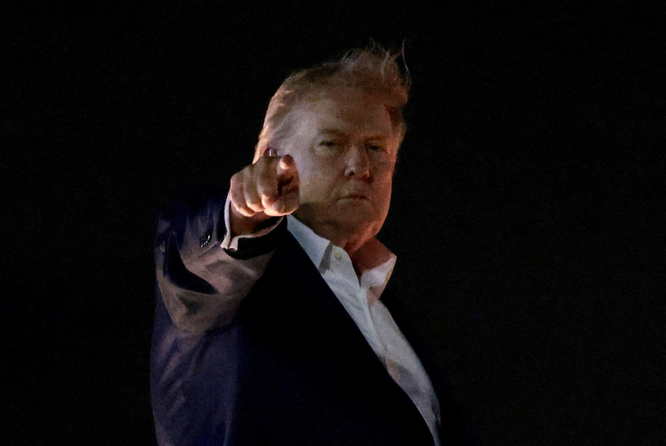 Trump descarta encontro com Irã por desespero e diz que não enviará dinheiro a Teerã