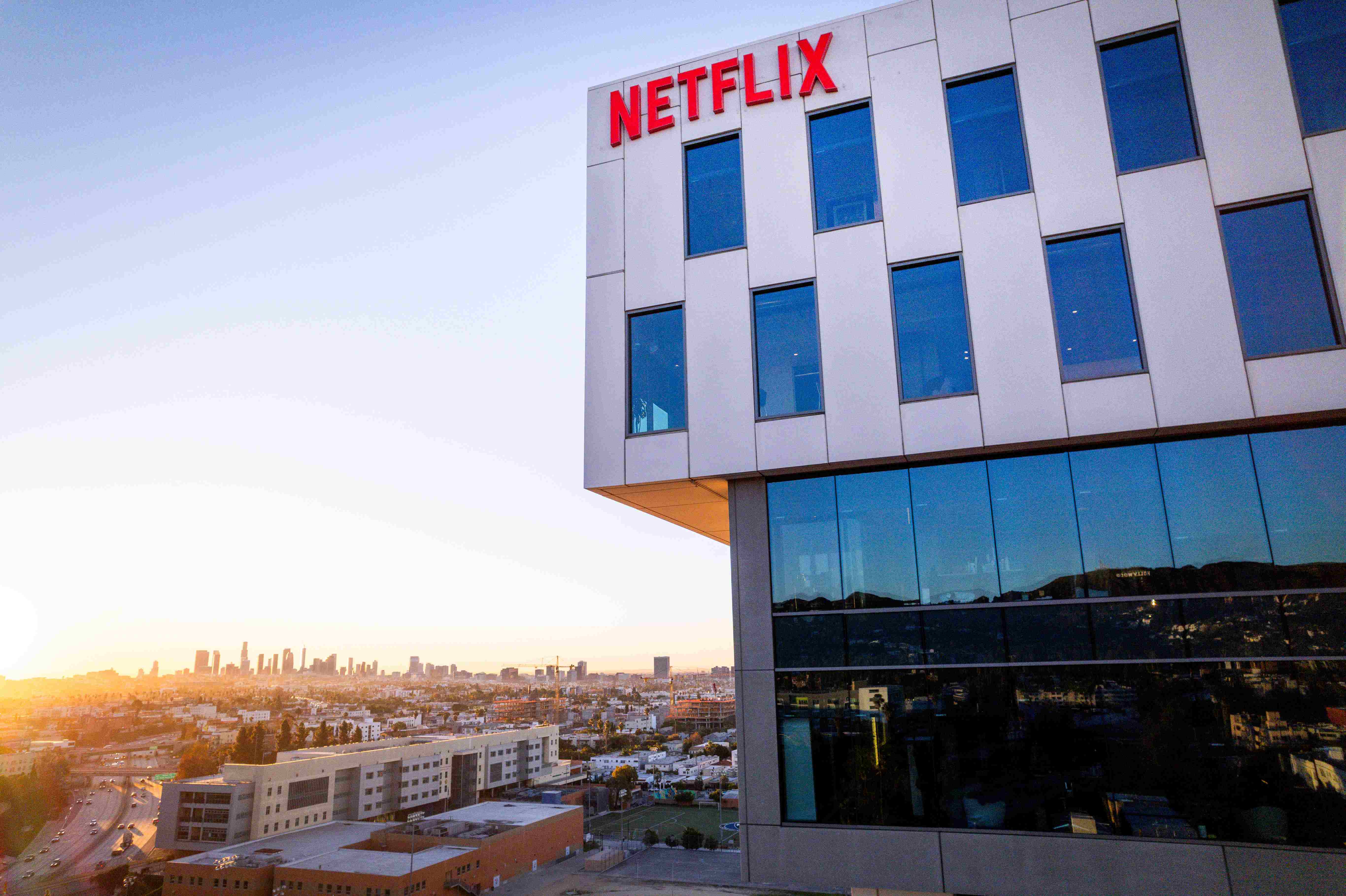 Ações da Netflix tombam após resultado com cenário de desaceleração do crescimento