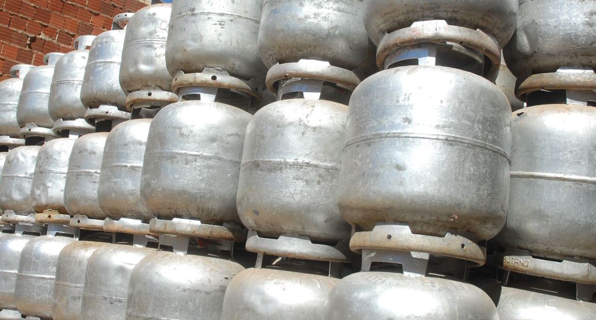 ANP: Preço médio do GLP sobe 0,5%, para R$ 114,66, mas alcança R$ 161 no RS