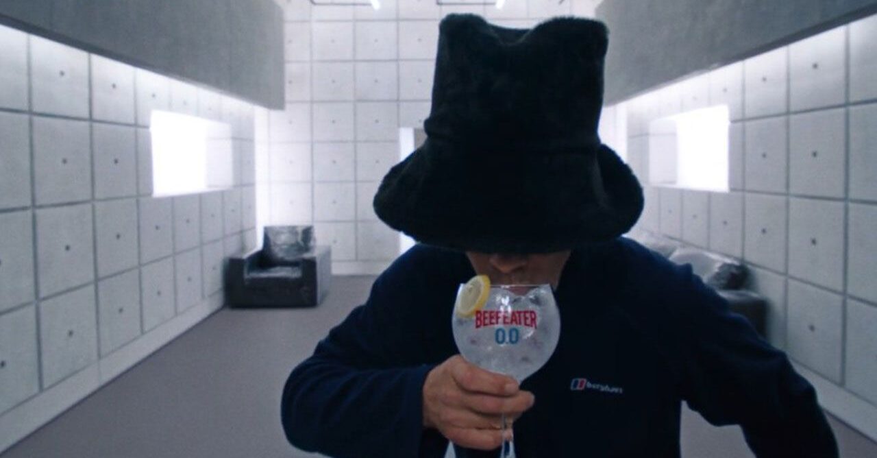 Beefeater resgata clipe de Virtual Insanity, do Jamiroquai