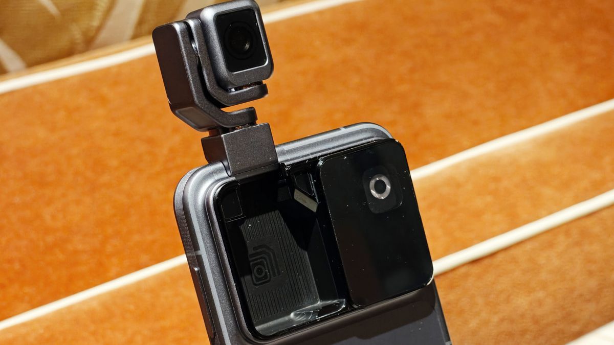"Celular robô" chega em agosto, diz leaker; saiba o que esperar