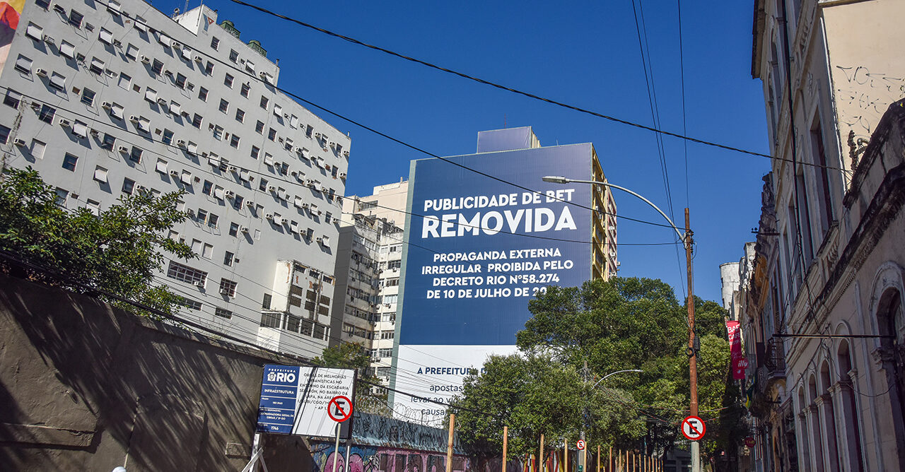 Central do Outdoor se preocupa com veto de bets no OOH