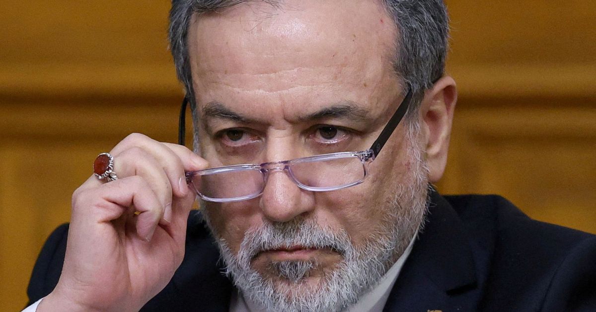 Chanceler do Irã deve viajar a Omã neste fim de semana, diz fonte